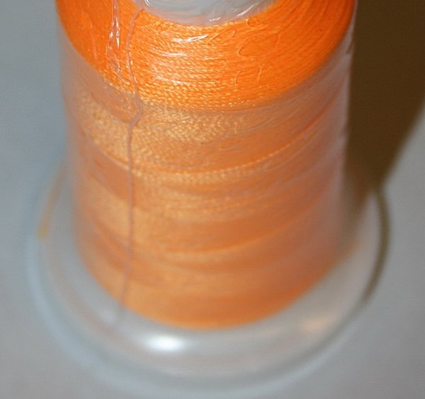 POLYESTHER -  Maschinenstickgarn  -  NEON-orange